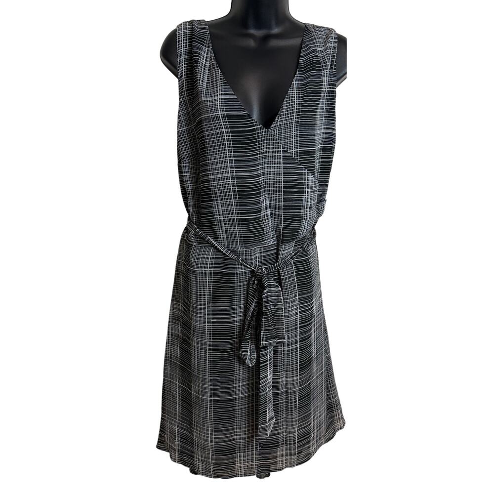 A.N.D New Day Plus Shift A-Line Dress 4X Black White Grid Sleeveless V Neck New